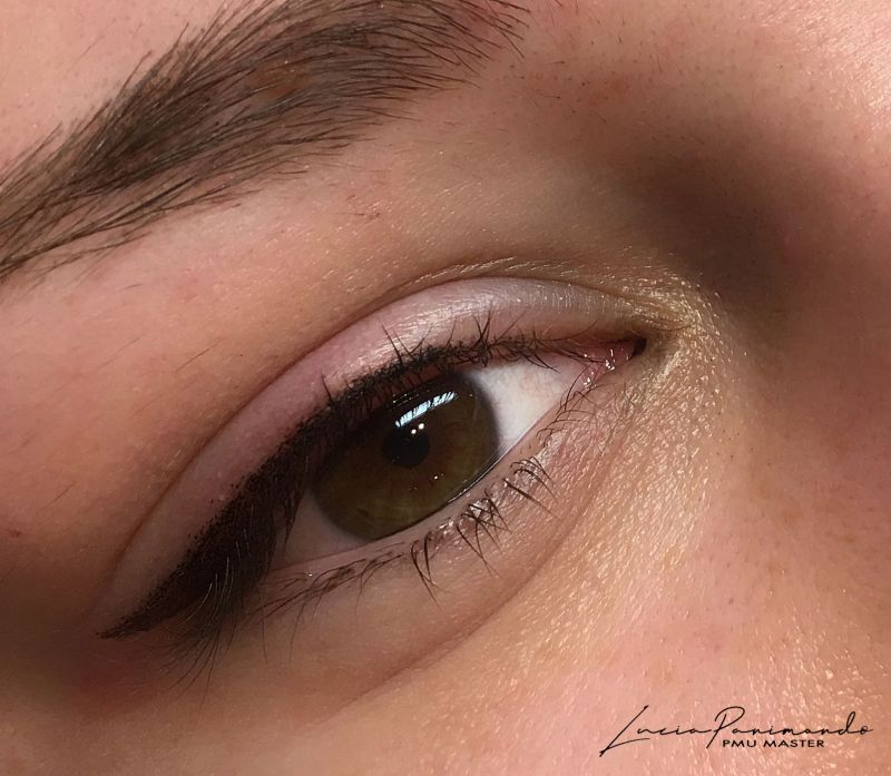 Corso tecniche manuali di dermopigmentazione eyeliner sfumato